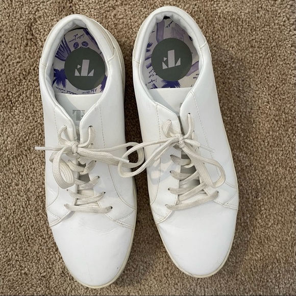 Thousand Fell Men’s Lace Up White sneakers - Picture 3 of 4